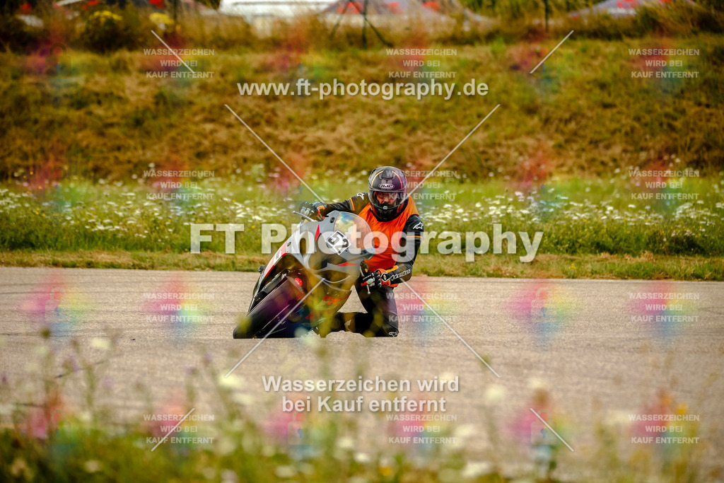 Chambley Juli-0962 | Hier findet Ihr Bilder von Touristenfahrten auf der Nürburgring Nordschleife oder von anderen Veranstaltungen die ich besucht habe. Viel Spass beim Durch Schauen 