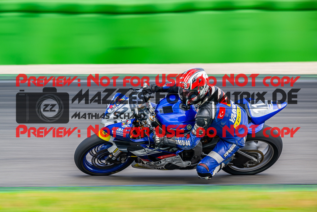 MaZZes_FotoMatrix_240702_6007705_4383 | WEISS