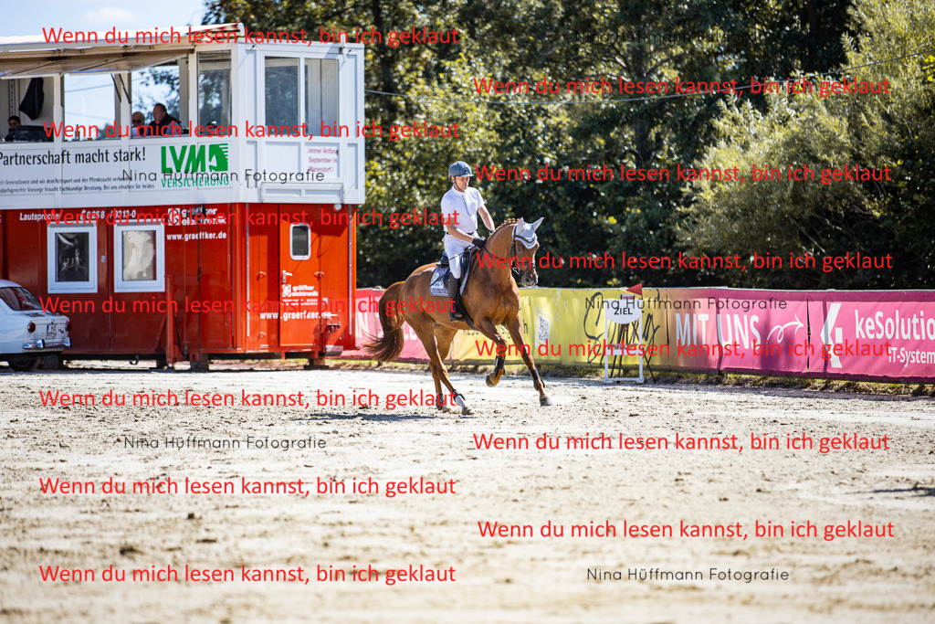 BK1A5496 | Turnierbilder Turnierfotos Nina Hüffmann Turnierfotografie Pferdefotografie Tierzeichnung Haustierzeichnung Pferdezeichnung Hundezeichnung Videograf  - Realisiert mit Pictrs.com
