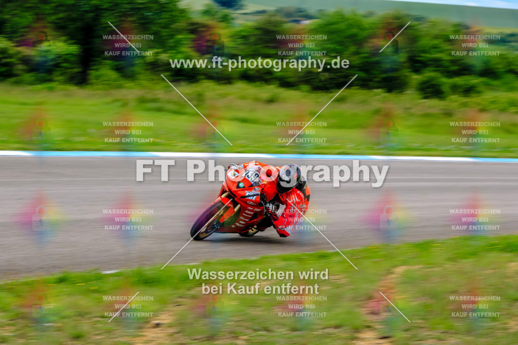 MotoTeam-3509 | Hier findet Ihr Bilder von Touristenfahrten auf der Nürburgring Nordschleife oder von anderen Veranstaltungen die ich besucht habe. Viel Spass beim Durch Schauen 