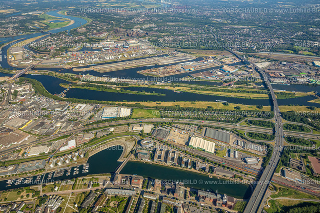 Duisburg230706423 | Luftbild, Duisburger Hafen, Ölinsel, Kohleninsel, Schrottinsel, Autobahn A59 und Autobahn A40 mit Autobahnkreuz Duisburg, Innenhafen und The Curve, Ruhrort, Duisburg, Ruhrgebiet, Nordrhein-Westfalen, Deutschland