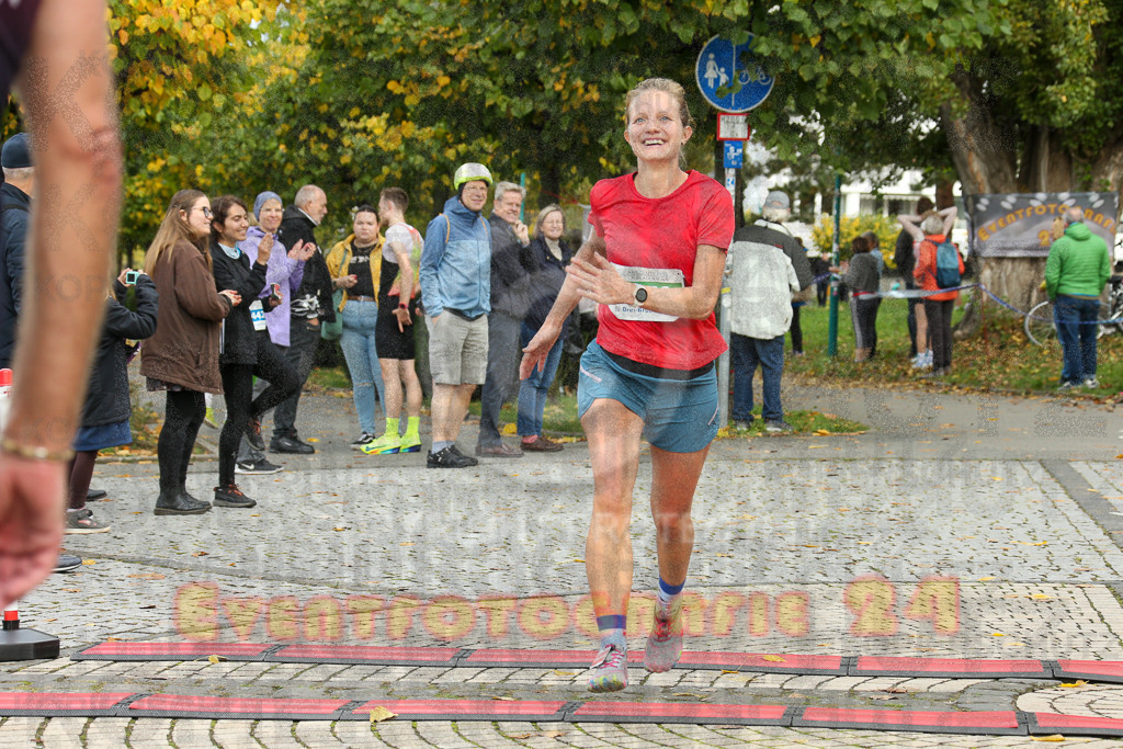241020_1101_EX1_0725 | Sportfotografie im Rhein-Sieg Kreis, Köln, Bonn, NRW, Rheinland Pfalz, Hessen, etc. Unser Tätigkeitsfeld umfasst den Laufsport vom Volkslauf über den Marathon, Duathlon, Triathon bis zum Ultralauf wie Kölnpfad Ultra oder Schindertrail.