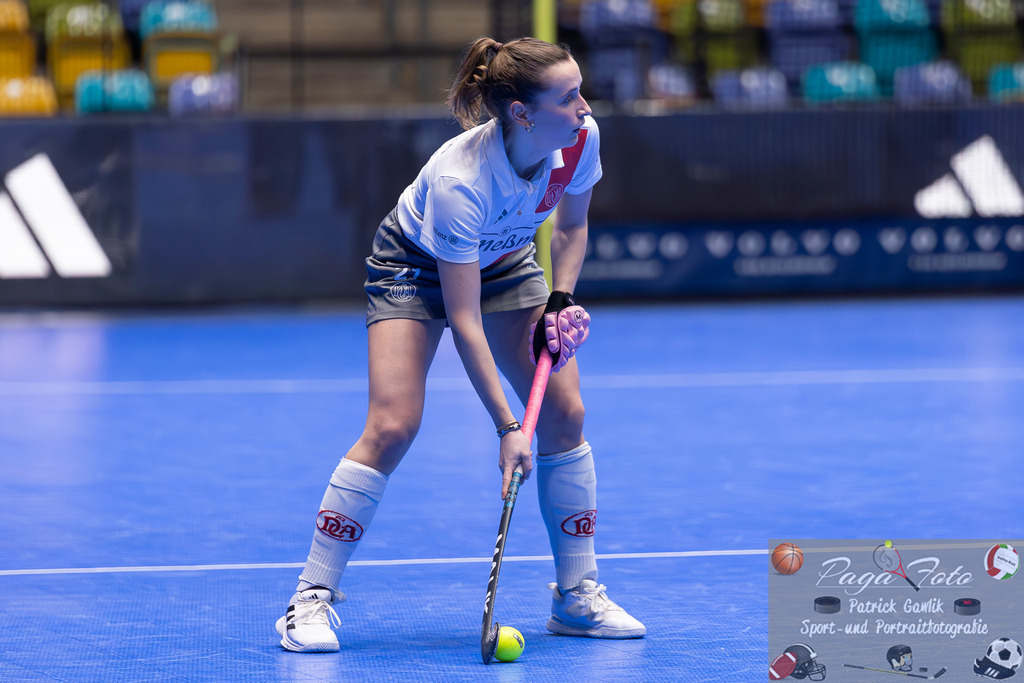 Volvo E.R.B. Final 4 Halbfinale Frauen: Der Club an der Alster - Berlienr HC, 25.01.2025 | Marie Charlotte Jeltsch (Der Club an der Alster #21) am Ball, Freisteller, Portrait, Porträt, Der Club an der Alster - Berlienr HC, Frankfurt, Süwag Arena, 25.1.2025 - Realisiert mit Pictrs.com