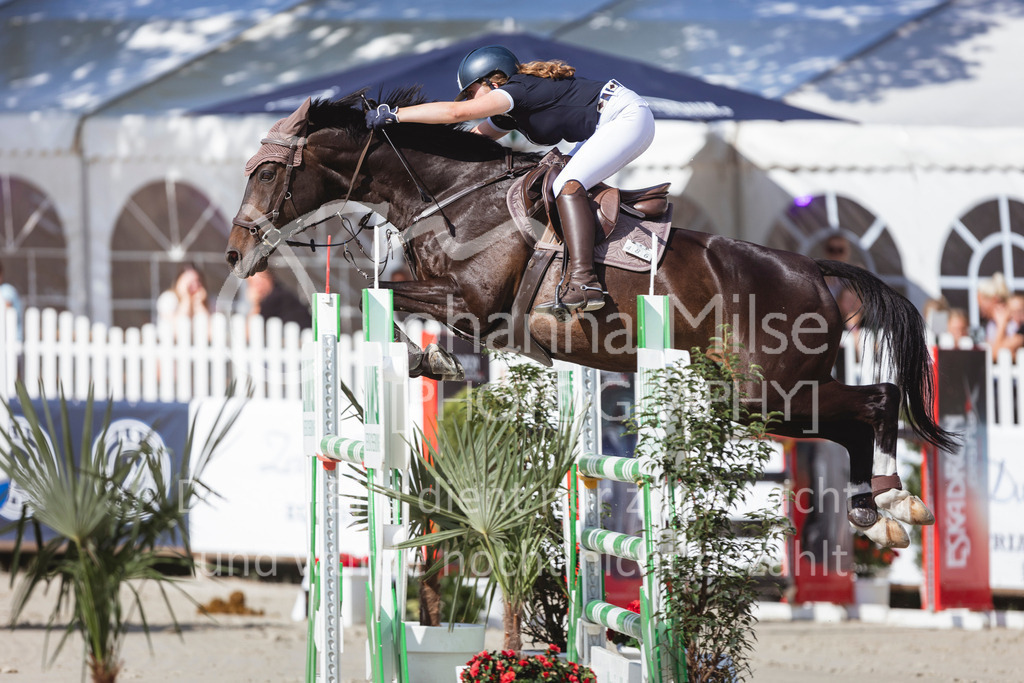 240711_BHO_M1-Spr-1-617 | Deine schönsten Turniermomente als professionelle Fotos! Entdecke hochwertige Pferdesport-Fotografie im Online-Shop. Jetzt Fotos finden & bestellen!