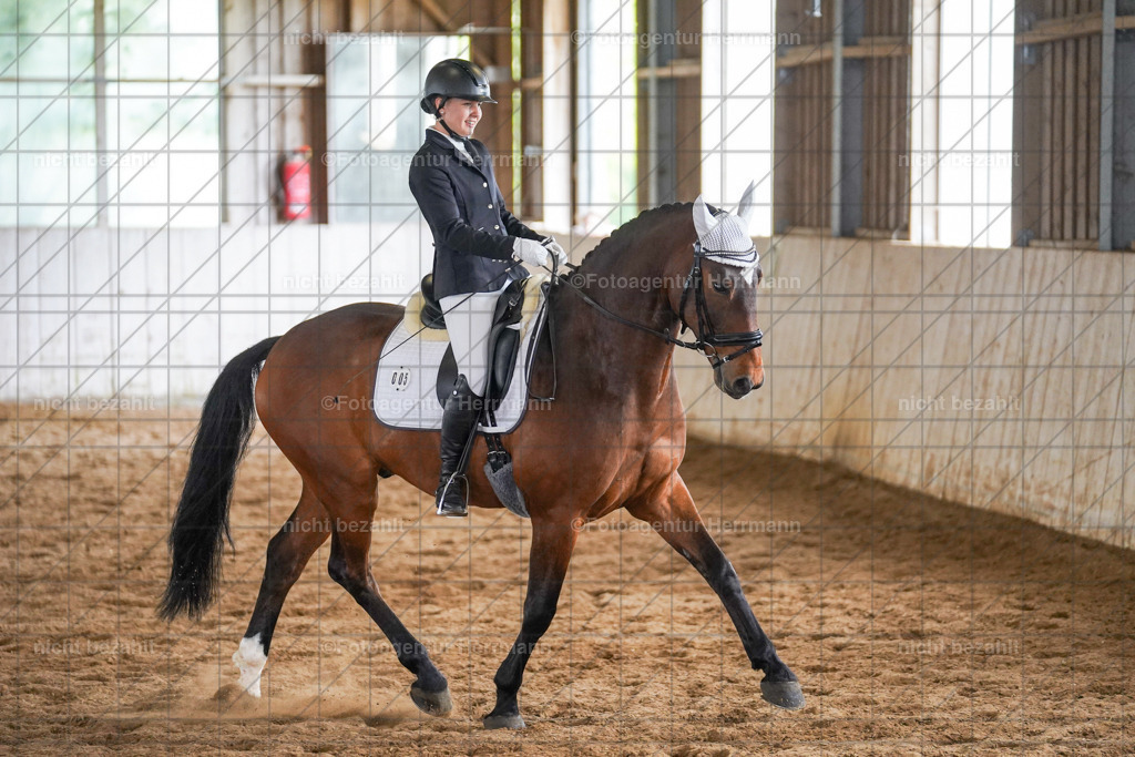 20230521-FAH06379 | Frühjahrsturnier, Landsberg am Lech, 2023, Reitclub Landsberg, Turnierbilder, Fotos Turnier Landsberg, Fotoagentur Herrmann, Turnierfotografen Bayern, Reitsport Fotograf, Pferde Fotograf