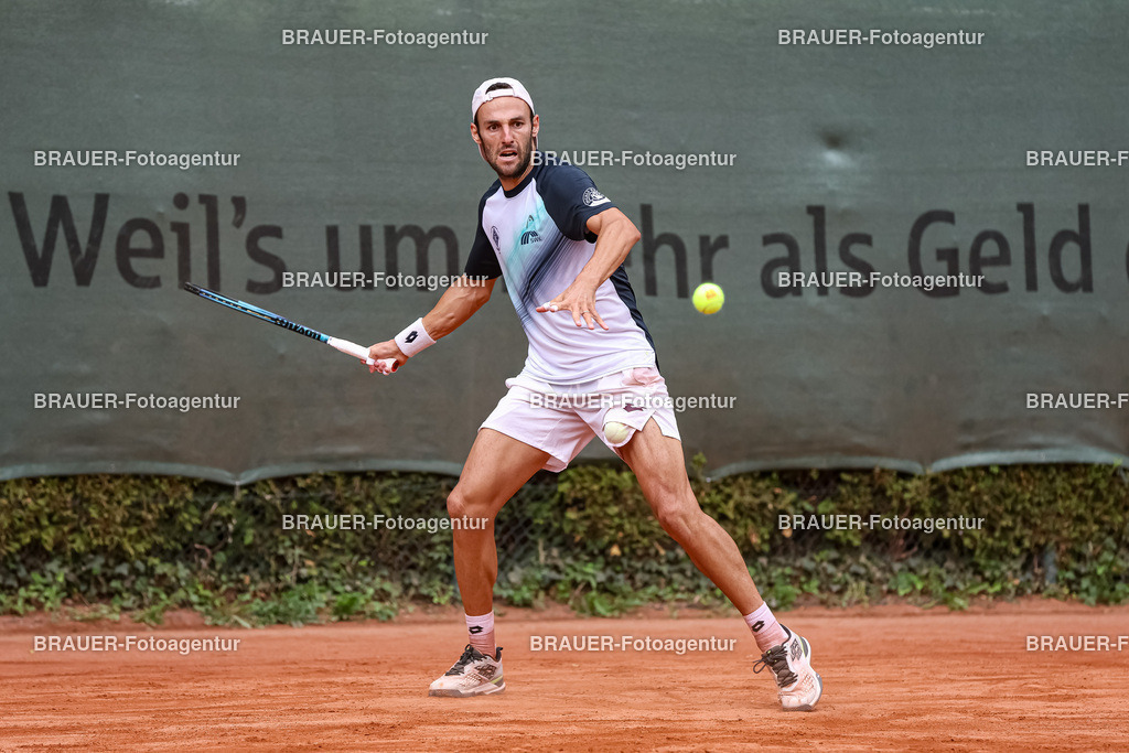 HTC Blau-Weiß Krefeld - LTTC Rot-Weiß Berlin  | Krefeld, Deutschland 21.07.2023, Stefano Travaglia (HTC Blau-Weiß Krefeld) gegen Timo Stadder (LTTC Rot-Weiss Berlin) ,

bei der 2. Tennis Bundesliga Nord Begegnung zwischen HTC Blau-Weiß Krefeld und LTTC Rot-Weiß Berlin am 21.07.2023 in Krefeld.

(Foto: BRAUER-Fotoagentur)
 
