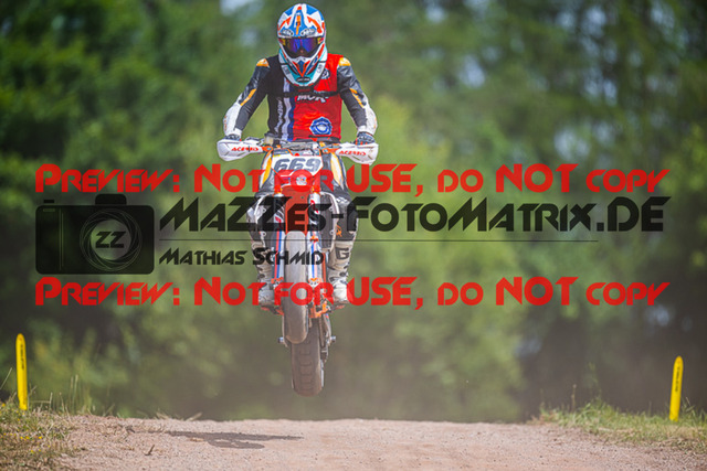 MaZZes_FotoMatrix_220618_3693 | S4