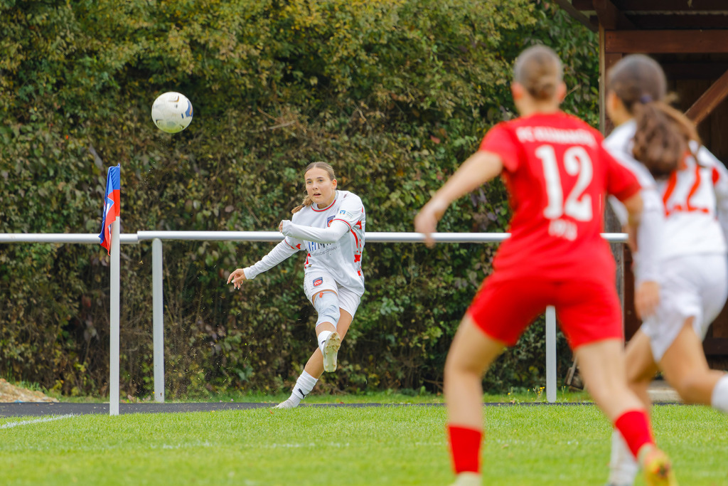 FCEFCH_251012_1629 | Fotopresso – Sportfotografie in Heidenheim & Umgebung. Professionelle Sportfotografie für unvergessliche Momente. Dynamische Action-Shots, emotionale Szenen & hochwertige Bilder. - Realisiert mit Pictrs.com