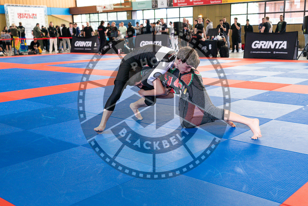 20250510PBB2617 | Athletes compete during the JJLG Berlin Open Jiu-Jitsu Championship on May 10, 2025 in Berlin, Germany. © Chiara Dazi / photoblackbelt