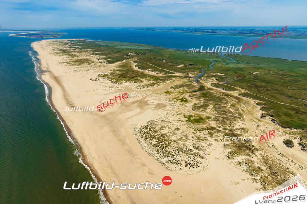 Stadt Norderney von Oben- Die Luftaufnahme wurde 2025 vom UL-Flugzeug heraus erstellt ( keine Drohnenaufnahme ) - Hochauflösende Luftaufnahme - für Wandbilder und großformatige Ausdrucke geeignet. Das besondere Geschenk!Hier alle&nbsp;Infos zur Lizenzierung der LuftaufnahmeWir fliegen auch dieses Jahr wieder in Ihre Region um Luftbilder zu erstellen.- Luftbild anfragen