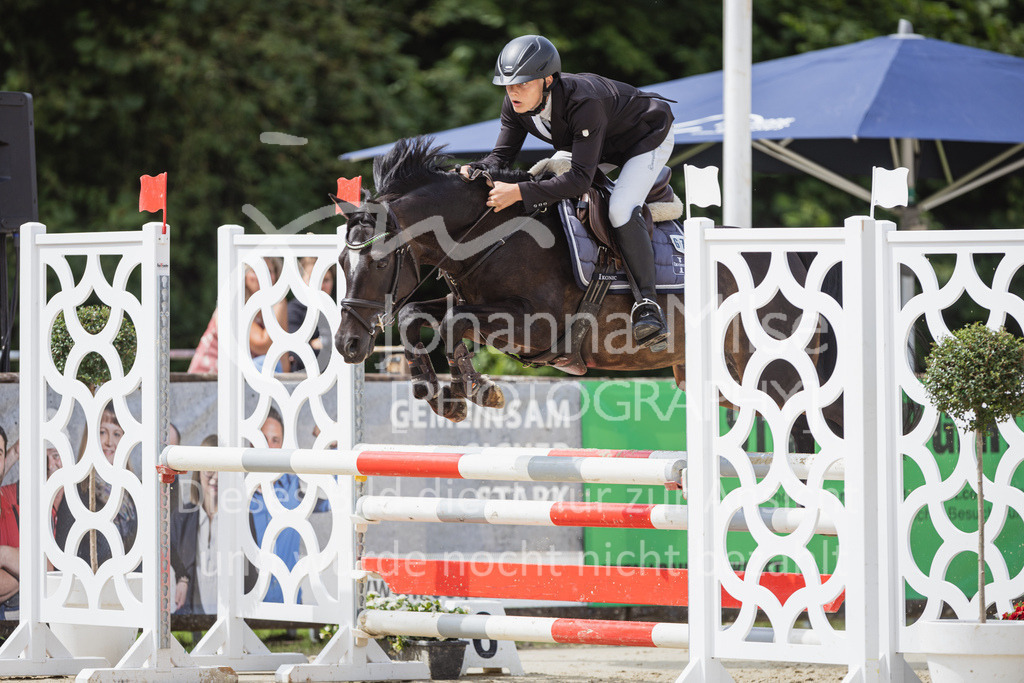 230729_BHO_PonyTrophy-579 | Deine schönsten Turniermomente als professionelle Fotos! Entdecke hochwertige Pferdesport-Fotografie im Online-Shop. Jetzt Fotos finden & bestellen!