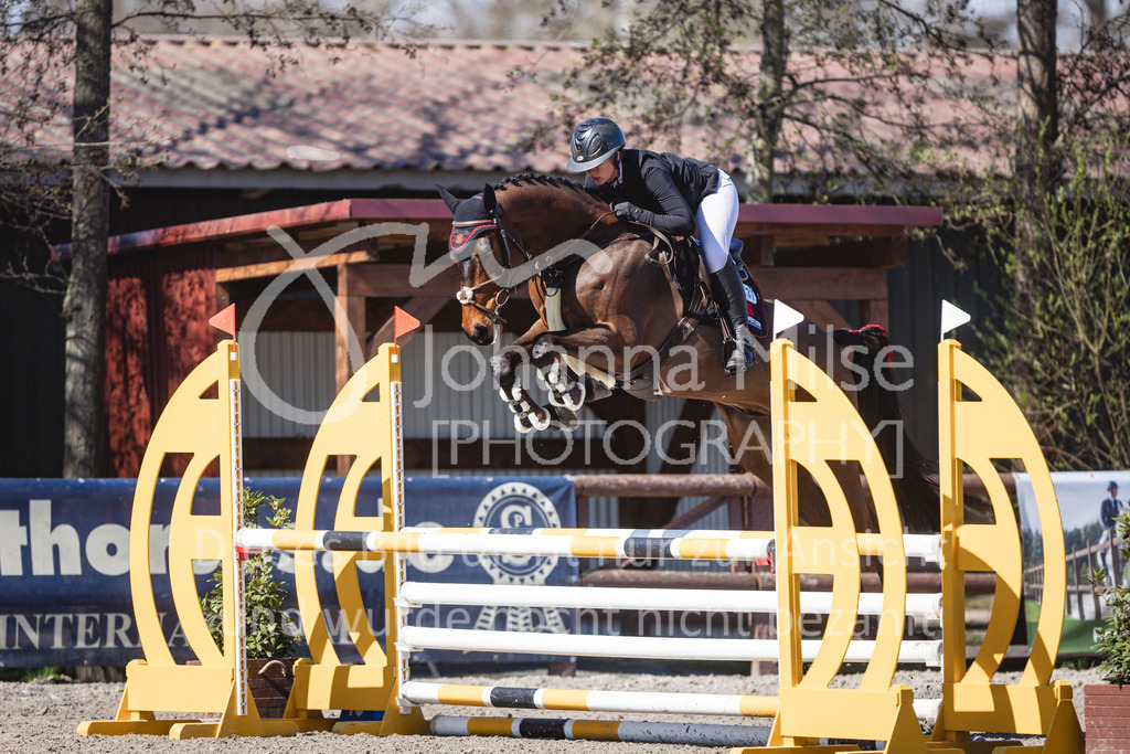 250408_Mühlen_SprPf-A2-342 | Deine schönsten Turniermomente als professionelle Fotos! Entdecke hochwertige Pferdesport-Fotografie im Online-Shop. Jetzt Fotos finden & bestellen!