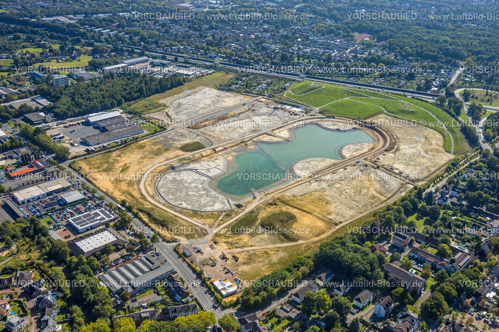 Recklinghausen250901998ehemTrabrennbahn | Luftbild der ehemaligen Trabrennbahn Recklinghausen, an der Autobahn A2, mit nördlicher Tangente der Blitzkuhlenstraße, König-Ludwig, Recklinghausen, Ruhrgebiet, Nordrhein-Westfalen, Deutschland