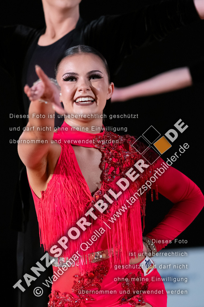 20250504-10386 | Hier finden Sie Tanz Bilder vom Latein und Standard Formationen tanzen. Sportbilder vom Tanzsport. Schöne Fotos und von Weltmeisterschaft, Europameisterschaft, Bundesliga, Regionalliga, Oberliga und Landesliga sowie von GOC Stuttgart, DanceComp, WM Bremen