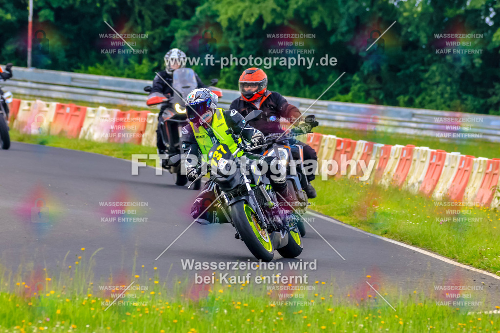 VBK-6693 | Hier findet Ihr Bilder von Touristenfahrten auf der Nürburgring Nordschleife oder von anderen Veranstaltungen die ich besucht habe. Viel Spass beim Durch Schauen 