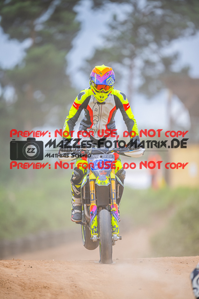 MaZZes_FotoMatrix_220528_6708 | Fotograf Mathias Schmid
Sportfotograf,
Eventfotograf,
Hochzeitsfotograf,
Portraitfotograf