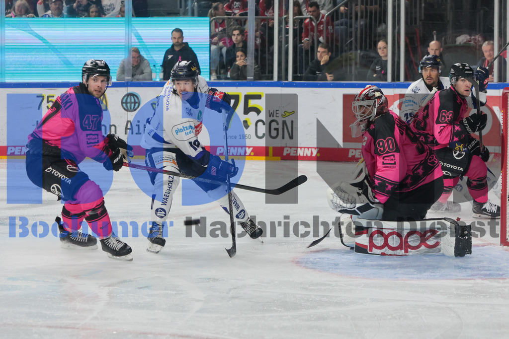 SES_KOLISE20251012-33 | bond - Realisiert mit Pictrs.com