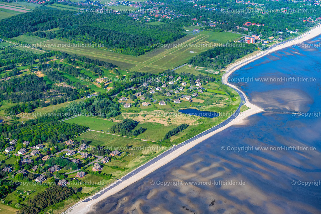 Föhr_Flugplatz_ELS_0832300523 | WYK AUF FöHR 30.05.2023 Flugplatz Wyk in Wyk auf der Insel Föhr in Nordfriesland im Bundesland Schleswig-Holstein, Deutschland. // Airfield Wyk in Wyk on the island of Foehr in the state Schleswig-Holstein, Germany. Foto: Martin Elsen