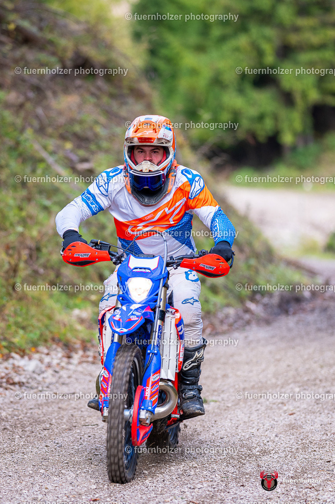 fuernholzer_251026-C2-121 | Fotografische Impressionen von der Red Stag Enduro Extreme by fuernholzer-photography.com. Endurosport in Österreich fotografisch festgehalten von fuernholzer. Auftragsfotografie für Private, Gewerbefotos und Industriefotografie. Eventfotografie, Sportfotografie und Motorsportfotografie. Anbieter von Fotoworkshops, Fototraining, fotografischen Vorträgen und Fotoseminaren.