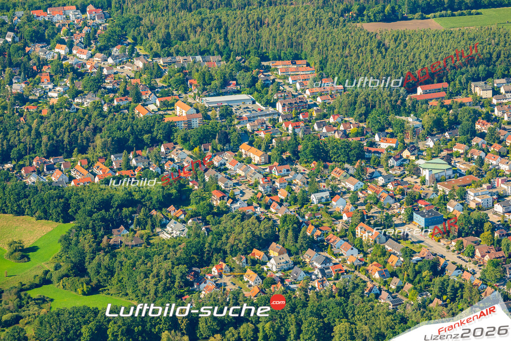 Klassische Luftaufnahme ohne Drohne zeigt:Katzwang bei Nürnberg - Die Luftbildaufnahme wurde 2025 vom UL-Flugzeug heraus erstellt ( keine Drohne ) - Hochauflösende Luftaufnahme -Nicht vergleichbar mit Google Maps oder Satelittenbilder- Die Geschenkidee !Mit Lizenz und Bildrechte bestellbar