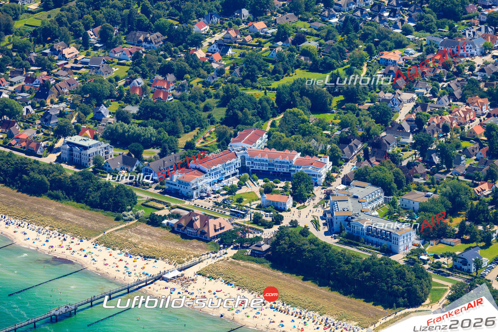Die Luftaufnahme der Stadt Zingst wurde vom UL-Flugzeug heraus erstellt ( keine Drohne )- hohe Auflösung für beste Qualität