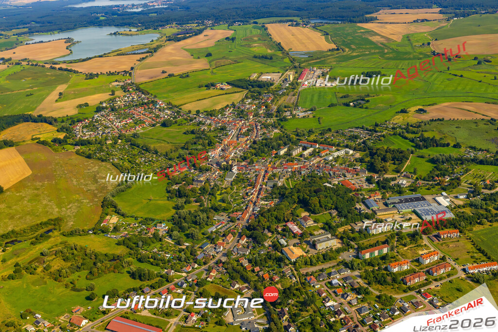 Luftbild Brüel - Die Luftaufnahme wurde 2025 vom UL-Flugzeug heraus erstellt ( keine Drohne ) - Hochauflösende Luftaufnahme - für professionelle Ausdrucke geeignet. Die Geschenkidee !Hier alle&nbsp;Infos zur Lizenzierung der LuftaufnahmeWir fliegen auch dieses Jahr wieder in Ihre Region um Luftbilder zu erstellen.- Luftbild anfragen