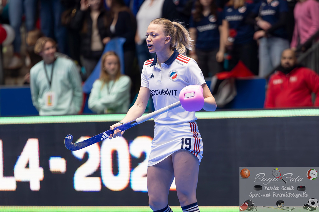 Volvo E.R.B. Final 4 Halbfinale Frauen: Mannheimer HC - Düsseldorfer HC, 25.01.2025 | Verena Neumann (Mannheimer HC #19), Freisteller, Portrait, Porträt, Mannheimer HC - Düsseldorfer HC, Frankfurt, Süwag Arena, 25.1.2025 - Realisiert mit Pictrs.com