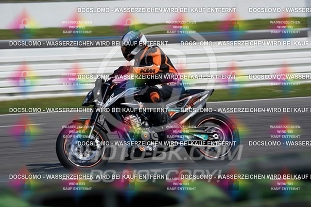 2022_05_09_PBK_21873 | Sportfotografie; SlowMotion; Video; Rennstrecke; Hafeneger; RSE; Speer; Trackday; Motorsportarena; Hockenheimring; Brno; Most; Barcelona; Valencia, Benny; Kaetzmer;