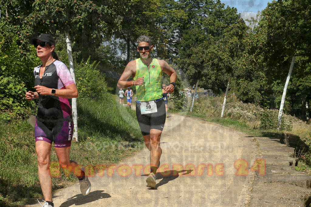 250824_1222_EX1_9182 | Sportfotografie im Rhein-Sieg Kreis, Köln, Bonn, NRW, Rheinland Pfalz, Hessen, etc. Unser Tätigkeitsfeld umfasst den Laufsport vom Volkslauf über den Marathon, Duathlon, Triathon bis zum Ultralauf wie Kölnpfad Ultra oder Schindertrail.
