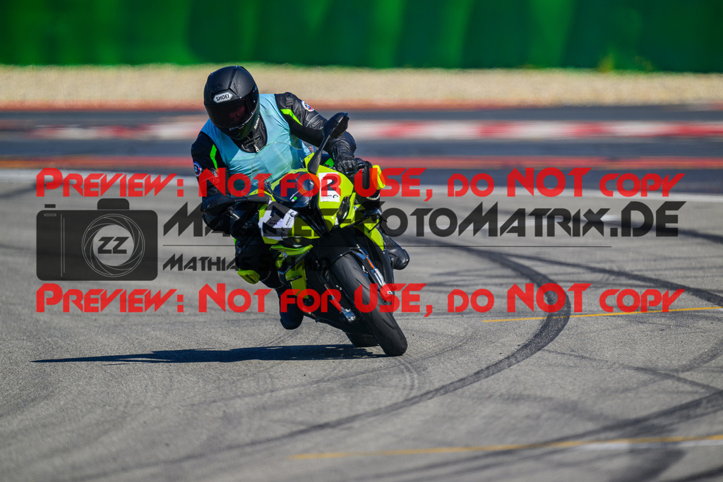 MaZZes_FotoMatrix_240520_6007705_9752 | INST