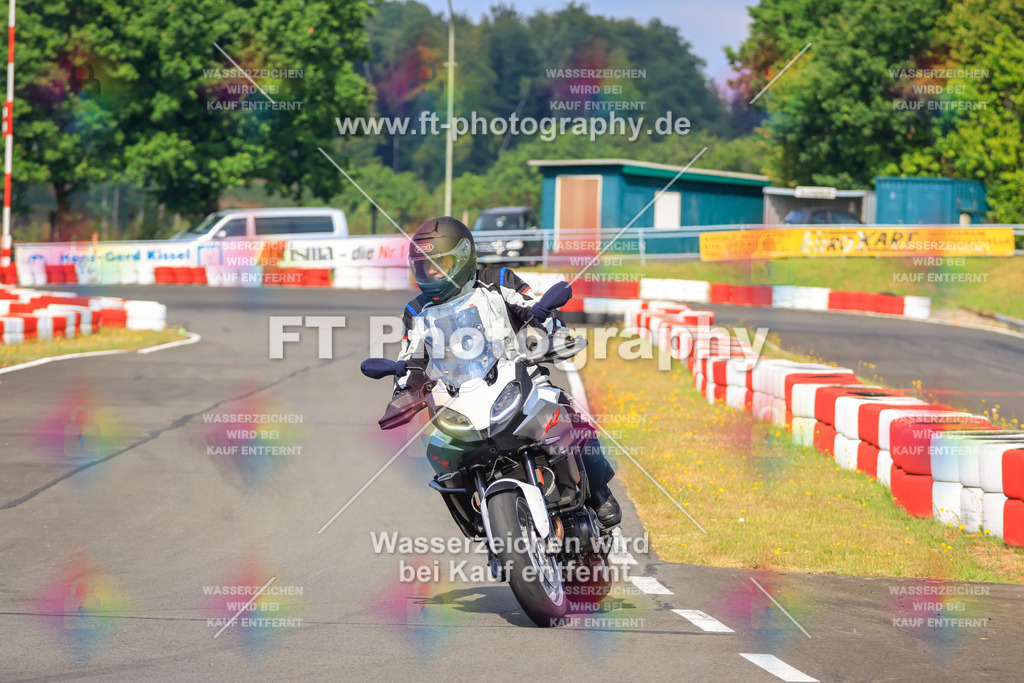_DSK2278 | Hier findet Ihr Bilder von Touristenfahrten auf der Nürburgring Nordschleife oder von anderen Veranstaltungen die ich besucht habe. Viel Spass beim Durch Schauen 