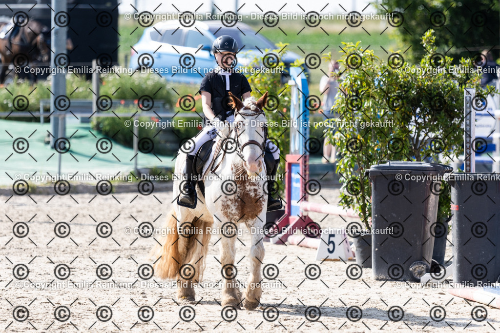 CL5A1184 | Emilia Reinking Fotografie - Realisiert mit Pictrs.com