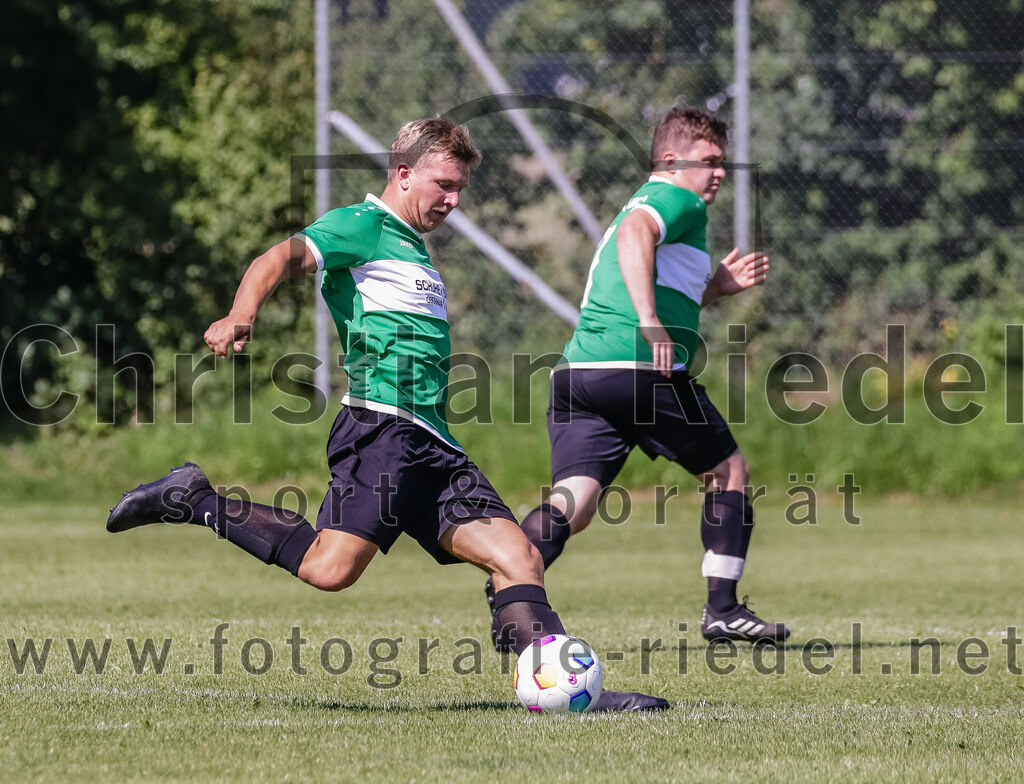 2023-08-20_027_SV_Hohenlinden_gegen_SV_Buch | Hohenlinden, Deutschland, 20.08.2023:
Fußball, A-Klasse 2023 / 2024, 1. Spieltag, SV Hohenlinden gegen SV Bruck, Endergebnis: 5:1

Benedikt Hagenraiher (SV Bruck, #6)

Foto: Christian Riedel / fotografie-riedel.net