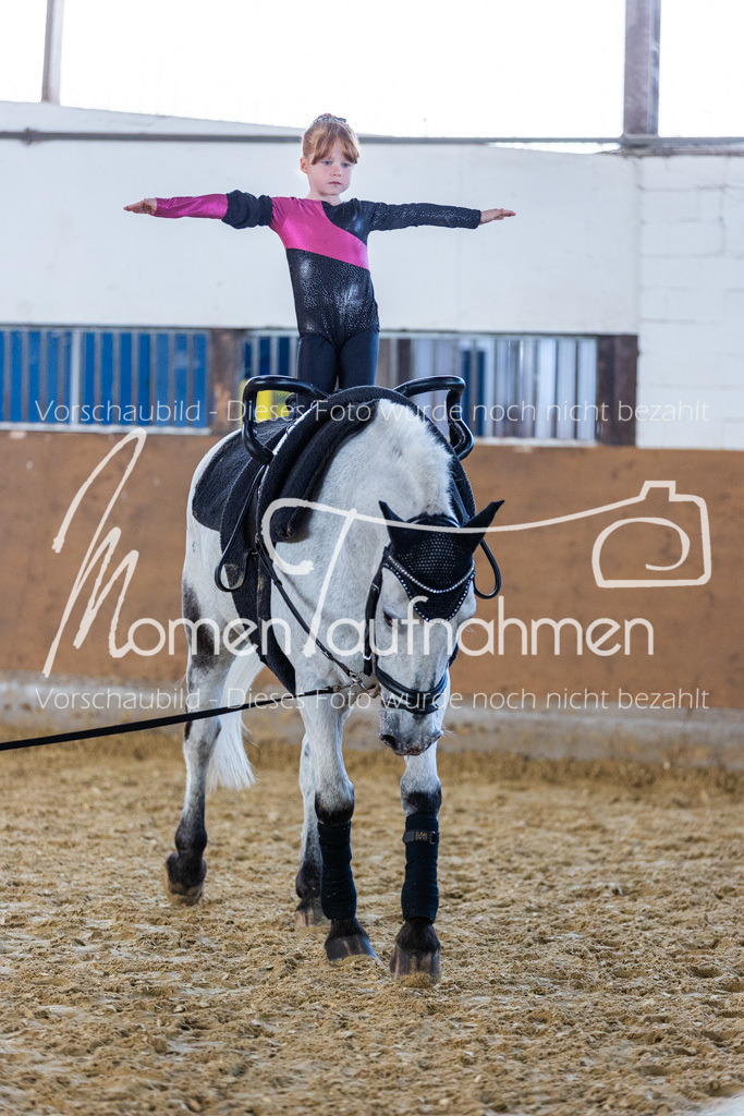 SS-Mini-146 | MomenTaufnahmen Pferdesportfotos