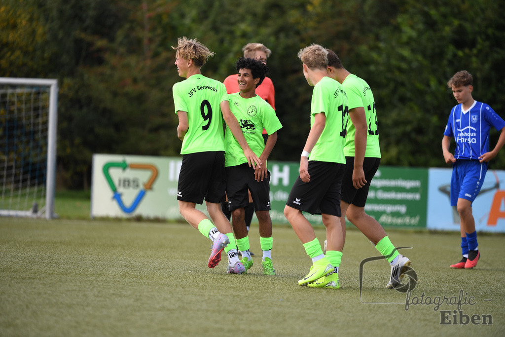 FC Rastede-JFV Edewecht | C-Jugend Landesliga; FC Rastede (blau)-JFV Edewecht (grün) am 16.08.2025 in Rastede (Sportanlage Köttersweg), Photo: Philip Eiben 2025 - Realisiert mit Pictrs.com