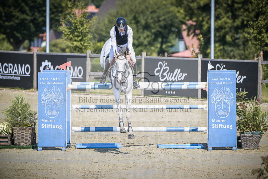 DOS_0295 | Entdecke hochwertige Reitturnierfotos von Foto Oger. Professionell, emotional und authentisch – jetzt Lieblingsmomente im Shop bestellen.Deutschlandweite Turnierfotografie. - Realisiert mit Pictrs.com
