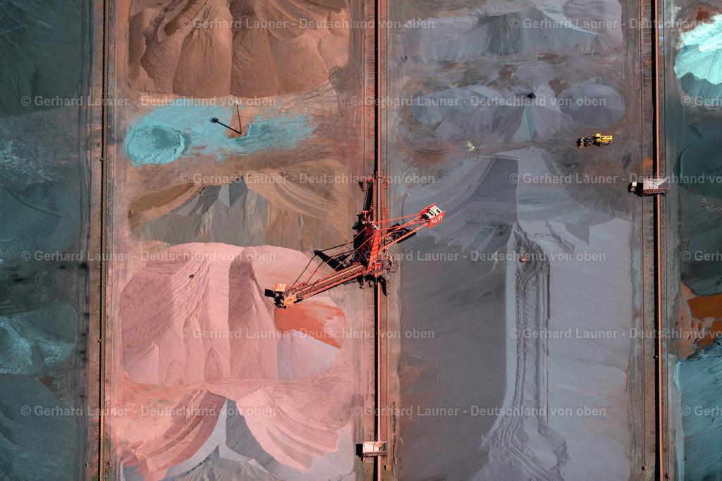 3801060 | farbiges Schüttgut im Sandauhafen, Freie und Hansestadt Hamburg