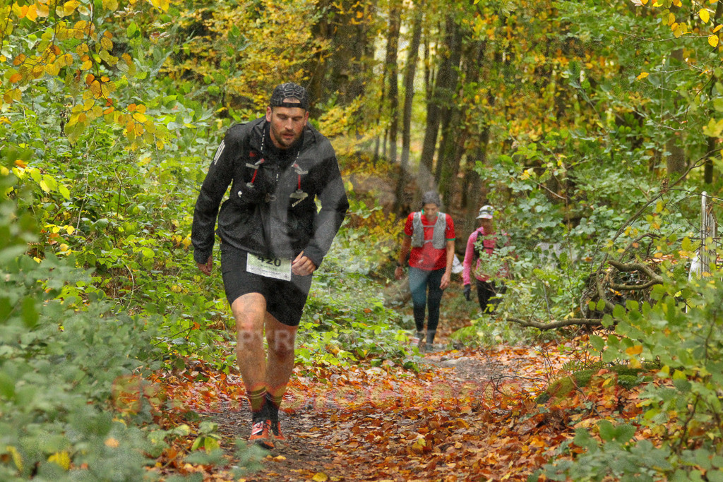 251026_1315_EV4_6690 | Sportfotografie im Rhein-Sieg Kreis, Köln, Bonn, NRW, Rheinland Pfalz, Hessen, etc. Unser Tätigkeitsfeld umfasst den Laufsport vom Volkslauf über den Marathon, Duathlon, Triathon bis zum Ultralauf wie Kölnpfad Ultra oder Schindertrail.