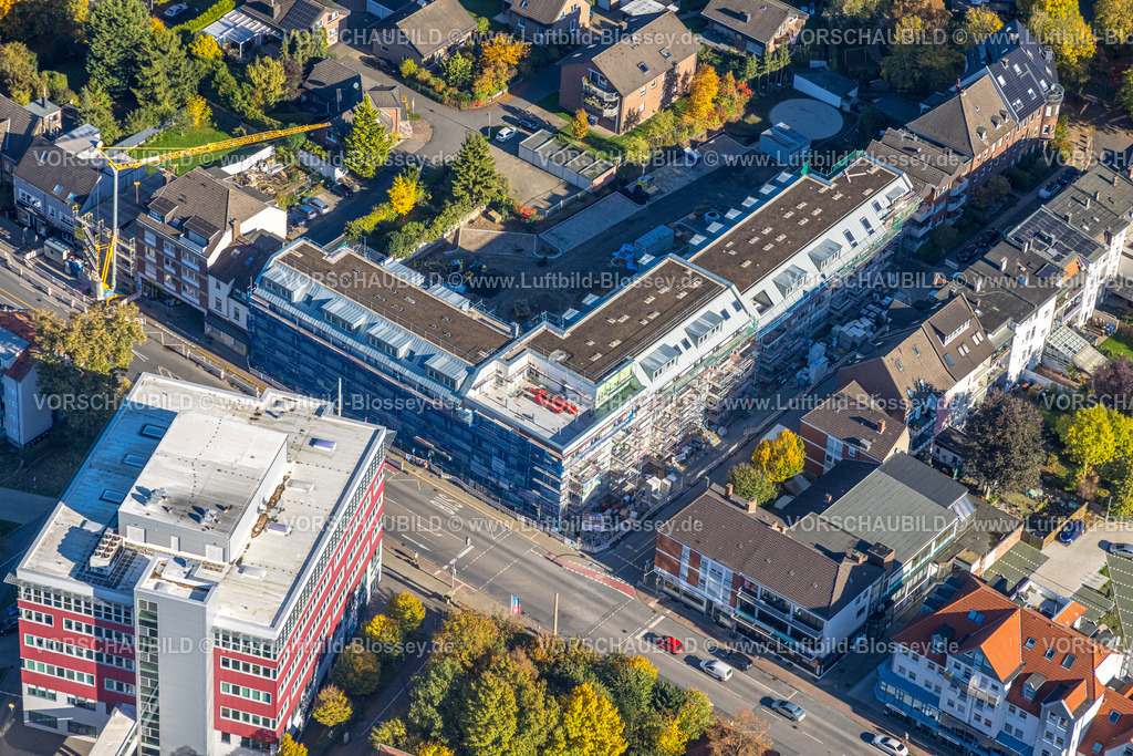 Hamm251001542 | Luftbild, Seniorencampus Baustelle mit Neubau und Fassadengerüst an der Werler Straße Ecke Blumenstraße, gegenüber dem evang. Krankenhaus, Mitte, Hamm, Ruhrgebiet, Nordrhein-Westfalen, Deutschland