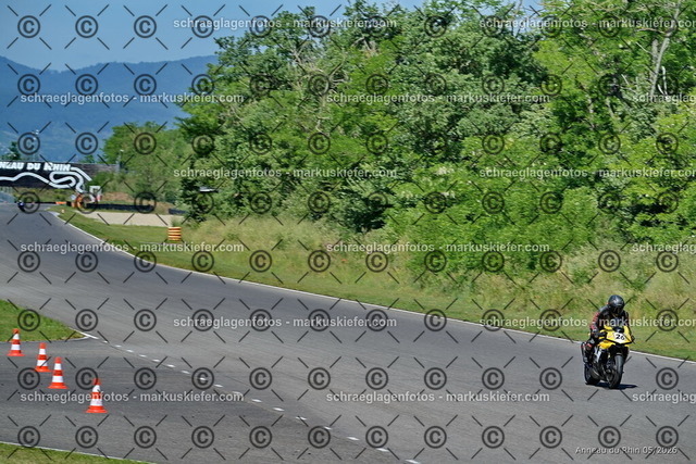 26BT01-0892 | 026 - Realisiert mit Pictrs.com