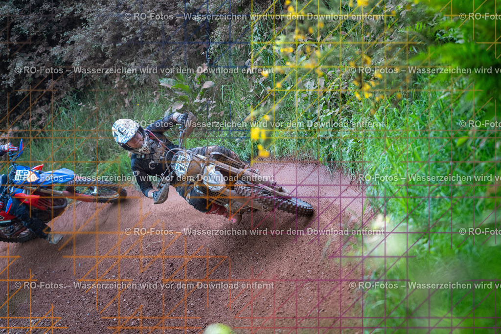 Wolfshausen 4 Lauf -1300 | Sportfotografie von RO-Fotos: Motorsport, Motocross, Enduro, Laufveranstaltungen und Triathlon. Professionelle Fotos von Sportlern und Events. - Realisiert mit Pictrs.com