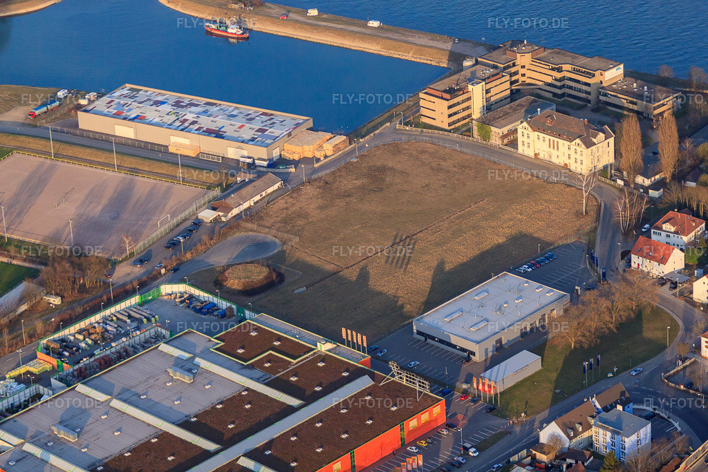 Luftbild: DLW-Straße im Ortsteil Maximiliansau in Wörth im Bundesland Rheinland-Pfalz in Deutschland. Foto: IMG_48979.jpg vom 16.03.2012 durch Werner Riehm/FLY-FOTO.de