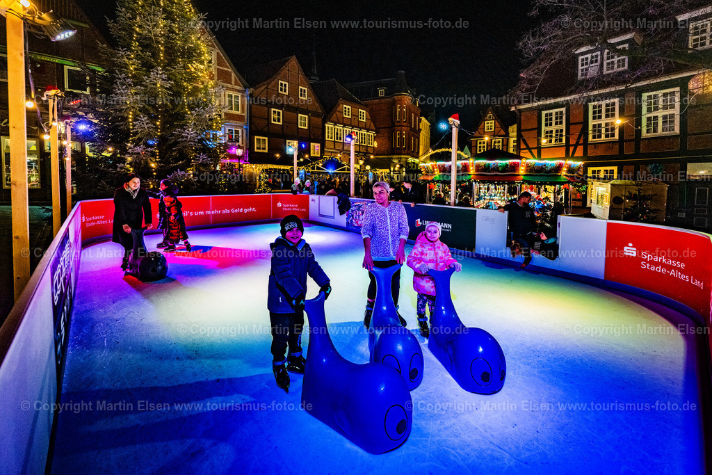 Stade Fischmarkt Weihnachtsmarkt_ELS_7751291124 | Fotos aus den Touristenorten aus Norddeutschland. - Realisiert mit Pictrs.com