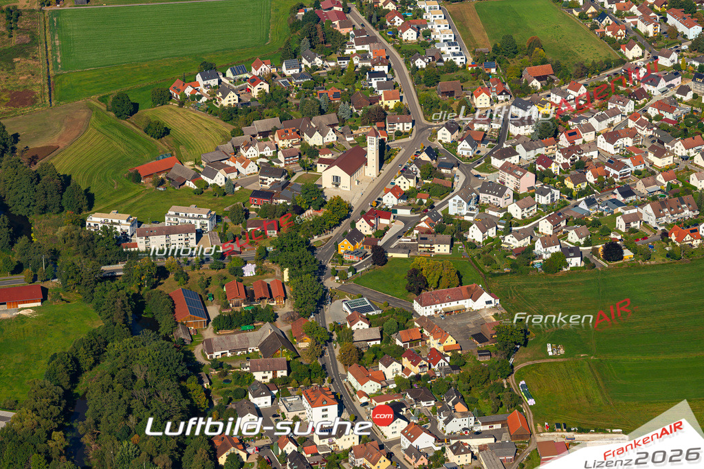 Das Luftbild der Stadt Schirmitz wurde 2021 vom Flugzeug heraus erstellt (keine Drohne) Aufnahmehöhe ca.450 Meter- hohe Bildauflösung und Druck-Qualität garantiert!