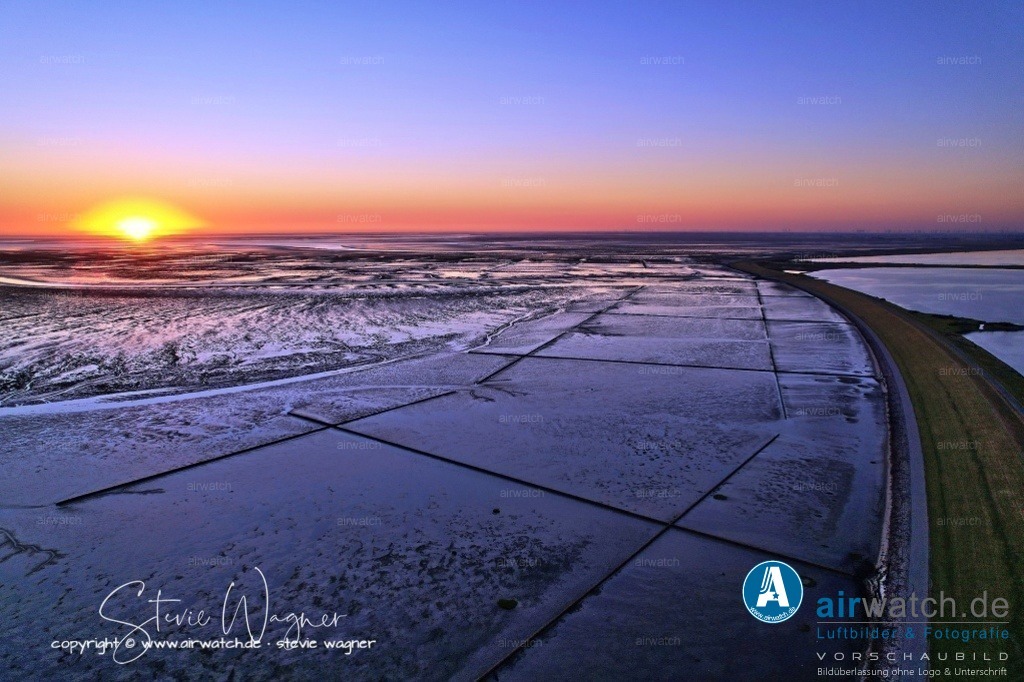Landgewinnung & Küstenschutz in Nordfriesland | Entdecken Sie atemberaubende Luftbilder und Fotografien auf airwatch.de - Tauchen Sie ein in eine Welt voller faszinierender Aufnahmen aus der Vogelperspektive.