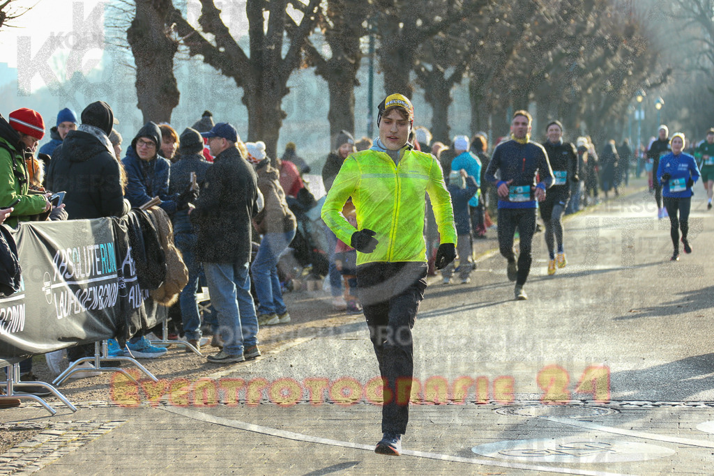 241231_1200_EX1_3339 | Sportfotografie im Rhein-Sieg Kreis, Köln, Bonn, NRW, Rheinland Pfalz, Hessen, etc. Unser Tätigkeitsfeld umfasst den Laufsport vom Volkslauf über den Marathon, Duathlon, Triathon bis zum Ultralauf wie Kölnpfad Ultra oder Schindertrail.