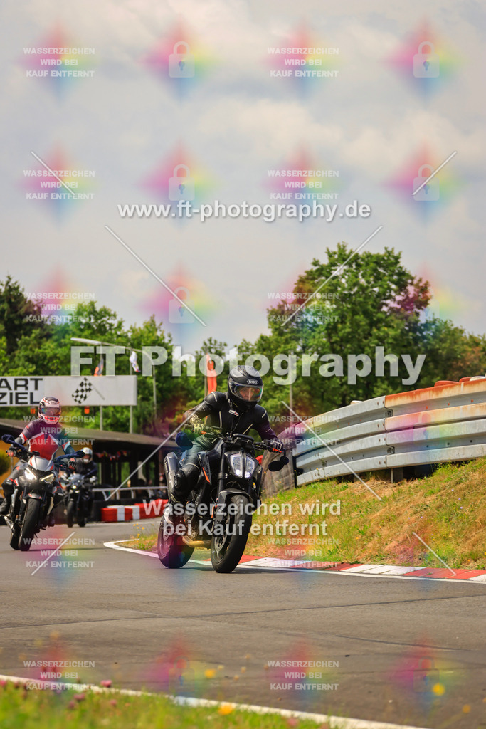 _DSK2606 | Hier findet Ihr Bilder von Touristenfahrten auf der Nürburgring Nordschleife oder von anderen Veranstaltungen die ich besucht habe. Viel Spass beim Durch Schauen 