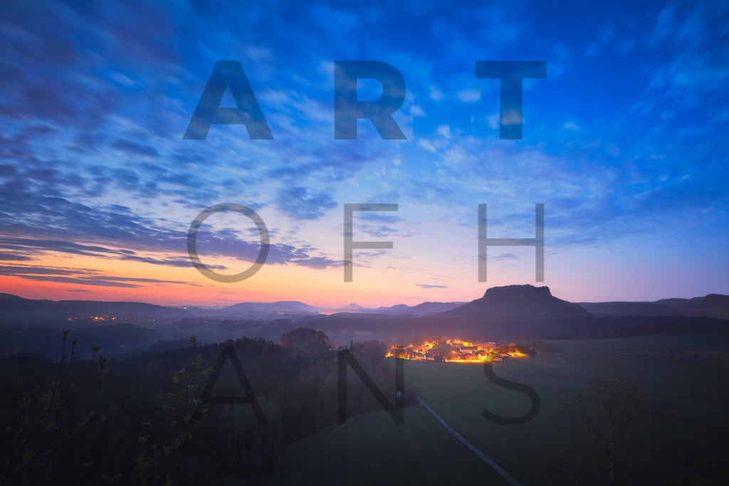 Ein Hans Fineart Original | Entdecke die Kunst von Hans Fineart - Fotografien für dein Zuhause. Verwandle deine Wände mit einzigartigen Kunstwerken und bringe die Schönheit der Welt in dein Leben. Bestelle jetzt und schaffe einen Ort der Inspiration und Eleganz.