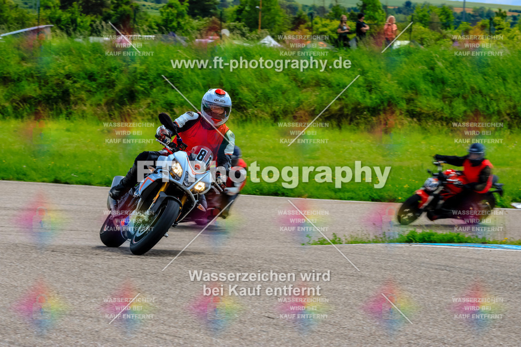 MotoTeam-9953 | Hier findet Ihr Bilder von Touristenfahrten auf der Nürburgring Nordschleife oder von anderen Veranstaltungen die ich besucht habe. Viel Spass beim Durch Schauen 