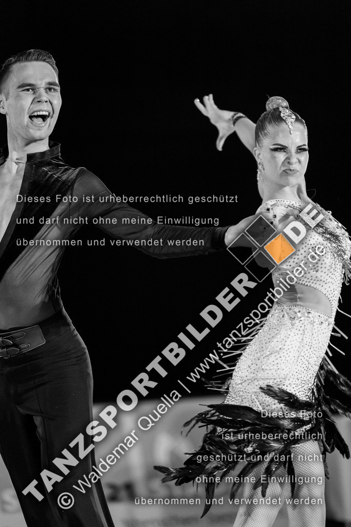 20250503-10464 | Hier finden Sie Tanz Bilder vom Latein und Standard Formationen tanzen. Sportbilder vom Tanzsport. Schöne Fotos und von Weltmeisterschaft, Europameisterschaft, Bundesliga, Regionalliga, Oberliga und Landesliga sowie von GOC Stuttgart, DanceComp, WM Bremen